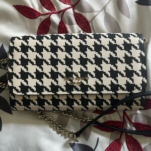 Kate Spade NWOT Darcy Chain Wallet w/removable strap